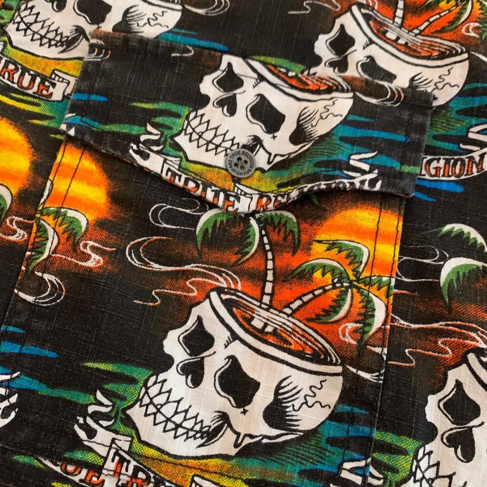 True Religion Button Down Skull and Palms Shirt Size 2XL - Picture 4 of 11